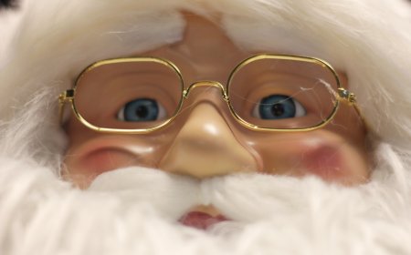 Κυριακές ανοιχτά μαγαζιά Δεκέμβριος 2025: Το εορταστικό ωράριο λειτουργίας