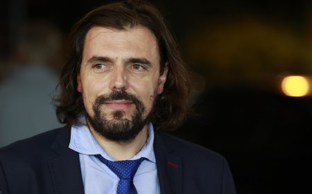 Πέτρος Παππάς – Άδωνις Γεωργιάδης: Σε δεινή θέση το ΠΑΣΟΚ μετά τον έπαινο προς τον υπουργό