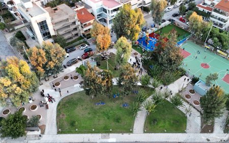 Εγκαινιάστηκε η πλήρως αναβαθμισμένη Πλατεία Ρήγα Φεραίου στην Αργυρούπολη