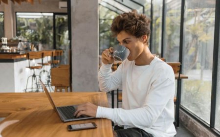 Ανεργία ΕΛΣΤΑΤ: Στο 8,6% τον Οκτώβριο του 2025 σύμφωνα με τα επίσημα στοιχεία