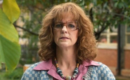 Stranger Things 5: Οι Duffer Brothers εντάσσουν στο κάστ την καθηγήτριά τους – και η ιστορία πίσω από το cameo είναι υπέροχη