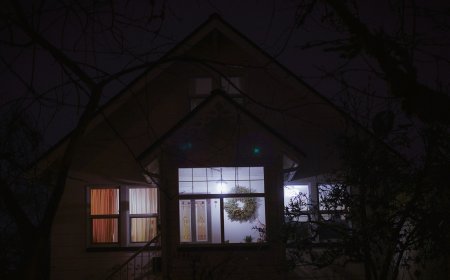 “Πορτοκαλί” τιμολόγιο ρεύματος από το 2026: Φθηνότερη κατανάλωση τις ώρες υψηλής παραγωγής ΑΠΕ