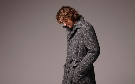 Τσιτσιπάς – σύντροφος: Τα δημόσια φιλιά του τενίστα