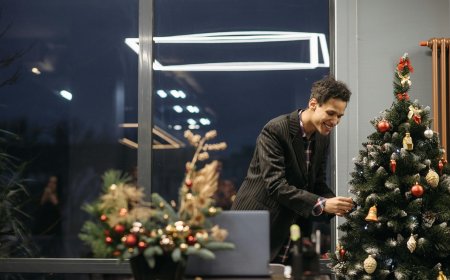 Μη καταβολή Δώρου Χριστουγέννων νομοθεσία: Στο αυτόφωρο όσοι δεν το “βάλουν”