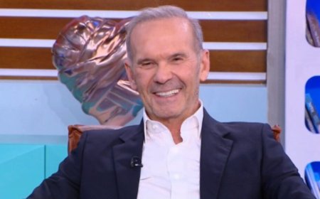 Πέτρος Κωστόπουλος κατά Μαρτίκα: «Είναι κατάπτυστο αυτό! Πάει καλά; Είναι βαρεμένο, τρελό»