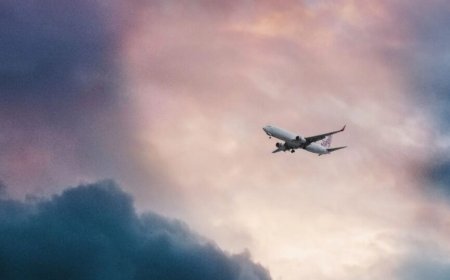 Πτήση MH370: Η εξαφάνιση που συγκλόνισε τον κόσμο και το ντοκιμαντέρ του Netflix που την επαναφέρει στο «φως»