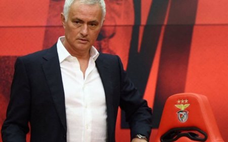 Μουρίνιο για Παυλίδη: «Δεν είναι απλό να βλέπεις το όνομά σου δίπλα σε έναν μύθο όπως ο Εουσέμπιο»