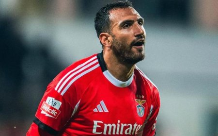 Παυλίδης Μπενφίκα: Ιστορικό χατ – τρικ για τον Έλληνα επιθετικό