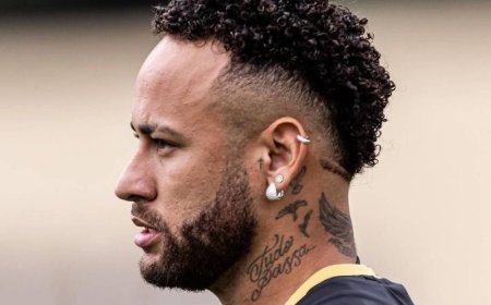 Νεϊμάρ Νέα Υόρκη: Με ροζ μπαλακλάβα μεταμφιέστηκε ο Βραζιλιάνος σούπερ σταρ