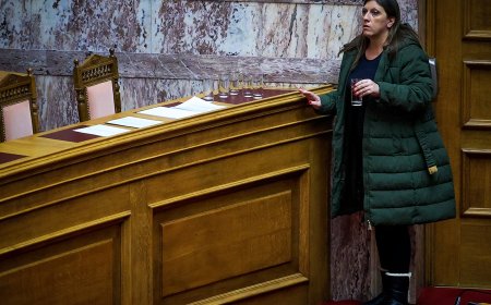 Συρεγγέλα – Κωνσταντοπούλου: Αγωγή στην πρόεδρο της Πλεύσης