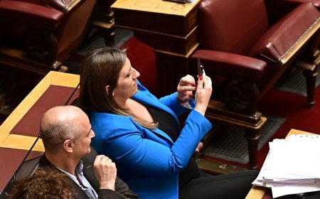 Κωνσταντοπούλου Βουλή: Επίθεση σε Θεοδωρικάκο, Φάμελλο, Άδωνι