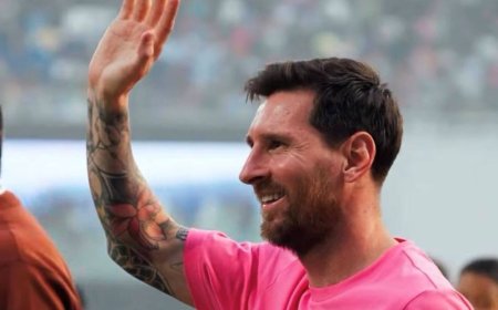 Μέσι Ινδία: Χιλιάδες δολάρια για μια χειραψία με τον «Pulga»