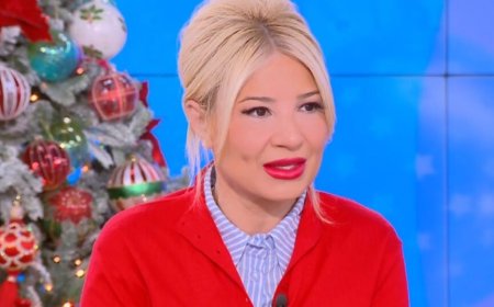 Φαίη Σκορδά για γνωστό τραγουδιστή: «Εμείς επιλέγουμε να περιμένουμε να γίνει πρώτα η καταγγελία»