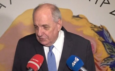 Τέρενς Κουίκ: «Το μέλλον πια είναι στο διαδίκτυο, ορθώς γυρίζουν τα κανάλια στην ψυχαγωγία και στο infotainment»