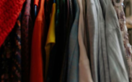 Μώβ Κάδοι Ραφήνας: Ασφαλής ανακύκλωση ρούχων και υποδημάτων για όλους τους δημότες