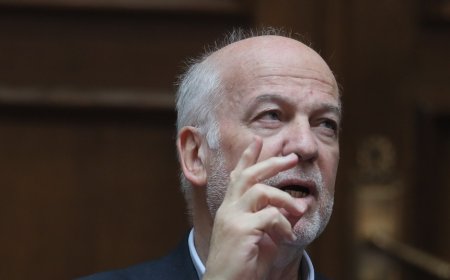 Φλωρίδης κατά Κωνσταντοπούλου: «Η πιο πολιτικά χυδαία συμπεριφορά που έχω δει σε 40 χρόνια»