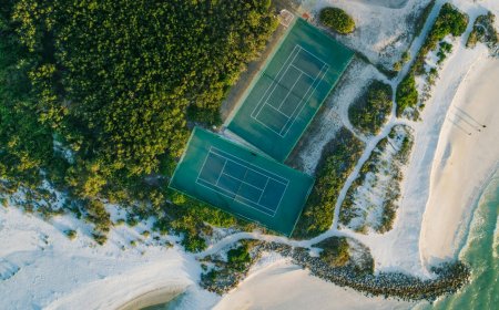 Χιόνια στη Σαουδική Αραβία: Σπάνιο κύμα ψύχους «έντυσε στα λευκά» τα βόρεια υψίπεδα