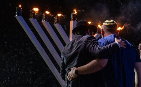 Αυστραλία διαδηλώσεις: Έντονες αποδοκιμασίες στον Αλμπανέζι στην τελετή για τα θύματα