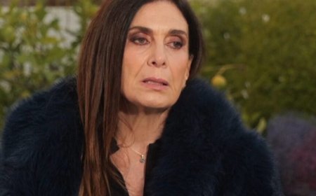 Η Κατερίνα Διδασκάλου ποζάρει για πρώτη φορά δίπλα στην εντυπωσιακή κόρη της: «Η Φλώρα είναι η βελτιωμένη εκδοχή του εαυτού μου»