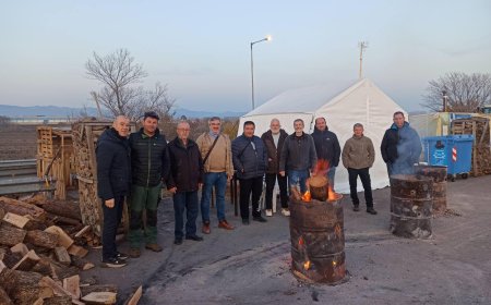 Aντιπροσωπεία του Κινήματος Νίκη βρέθηκε στο μπλόκο των αγροτών της Κομοτηνής