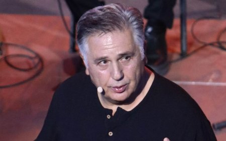 Ιεροκλής Μιχαηλίδης: Το σχόλιο για τη Ζωή Κωνσταντοπούλου και η απουσία της από την παράστασή του