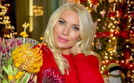 Ελένη Μενεγάκη: Ευχήθηκε «χρόνια πολλά» με μία ιδιαίτερη γιορτινή φωτογραφία στο πλευρό του Μάκη Παντζόπουλου