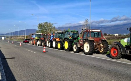 Το αγροτικό μπλόκο Ροδόπης έκλεισε ξανά την Εγνατία Οδό
