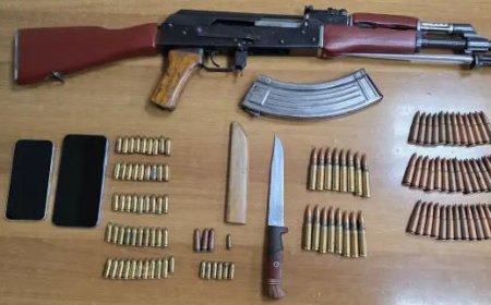 Επιχειρήσεις «αφοπλισμού»: Κατασχέθηκαν καλάσνικοφ, πιστόλι και εκατοντάδες σφαίρες
