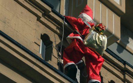 Ωράριο καταστημάτων Κυριακή 28/12: Πώς θα λειτουργήσουν σήμερα τα μαγαζιά