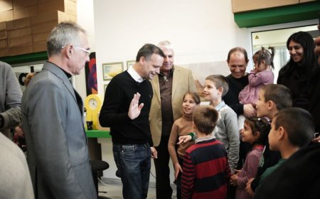 Δήμος Αθηναίων: Δωρεάν ηλεκτρικό ρεύμα για 22 χρόνια σε μονογονεϊκή οικογένεια μέσω του ΓΑΕΦ