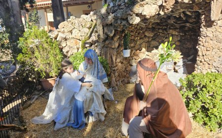 «Ζωντανή Φάτνη» στον Καθολικό Ναό Ηρακλείου Αττικής – Ένα θεαματικό ταξίδι στον χρόνο