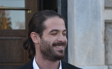 Μουγκοπέτρος δικαστήριο: Αθώος ο μουσικός για την κατηγορία της ενδοοικογενειακής απειλής