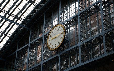 Eurostar βλάβη: Ξεκινούν σταδιακά κάποια δρομολόγια αλλά με πολύωρες καθυστερήσεις