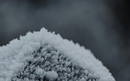 Με χιόνια και πολικό κρύο η είσοδος του 2026: Σε εξέλιξη ισχυρή ψυχρή εισβολή