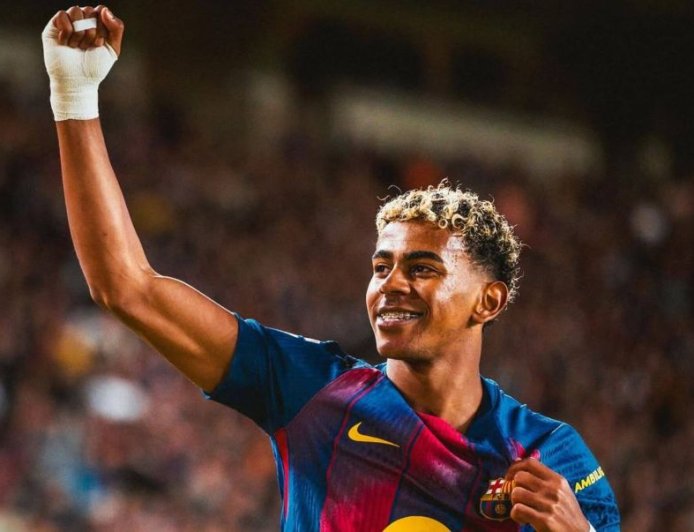 Γιαμάλ Μπαρτσελόνα: «Λένε ότι χάρη σε εμένα ξαναβλέπουν μπάλα – Στα 18 η ζωή μου δεν είναι φυσιολογική»