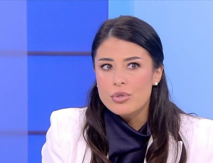 Λατινοπούλου για θανατική ποινή: “Να επανεξετάσουμε την επαναφορά της σε περιπτώσεις κακοποίησης παιδιών”