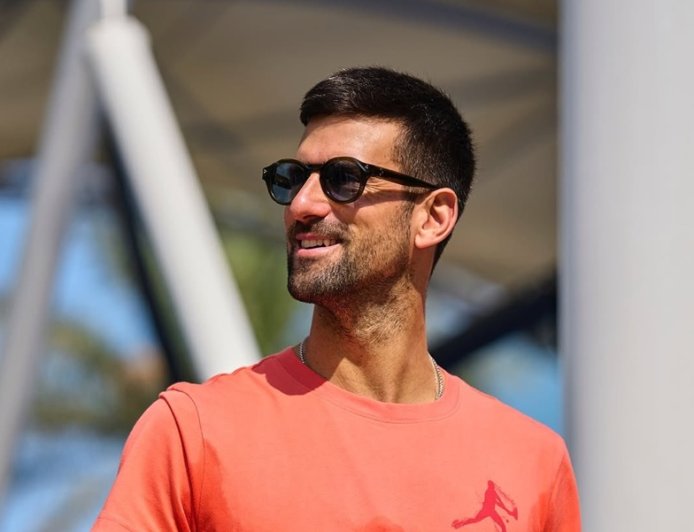 Τζόκοβιτς Καβούρι: Ο Σέρβος έπαιξε τένις, αλλά όχι με… ρακέτα