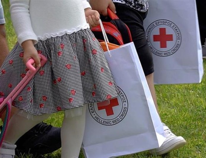 Ο Ελληνικός Ερυθρός Σταυρός τιμά την «Παγκόσμια Ημέρα του Παιδιού» με μεγάλη εορταστική δράση για τα παιδιά στο Σύνταγμα