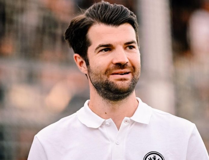 Άιντραχτ Φρανκφούρτης: Απολύθηκε ο γιατρός της ομάδας επειδή εξέτασε αντίπαλο παίκτη