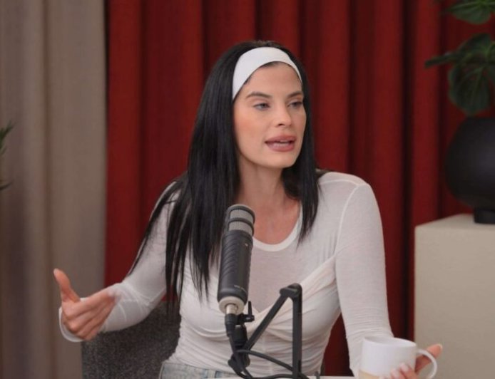 Χριστίνα Μπόμπα: «Μετά από μία γέννα και τον θηλασμό δύο μωρών, θέλω να φτιάξω το στήθος μου»