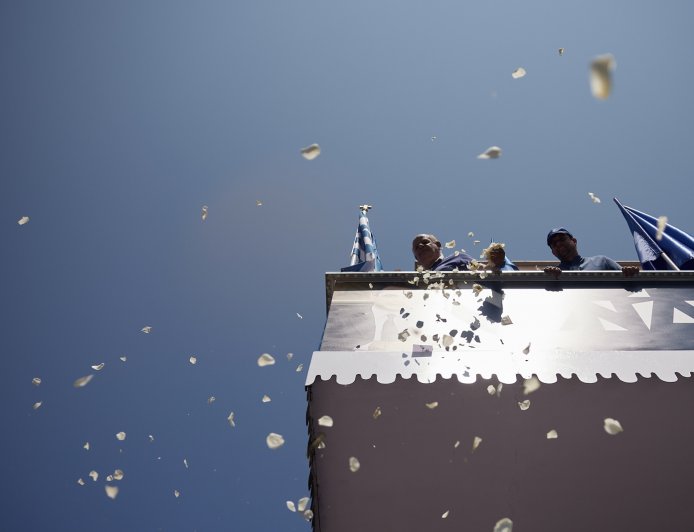 Δημοσκόπηση Real Polls: Σταθερό προβάδισμα για τη ΝΔ, αναταράξεις στον κεντρώο χώρο