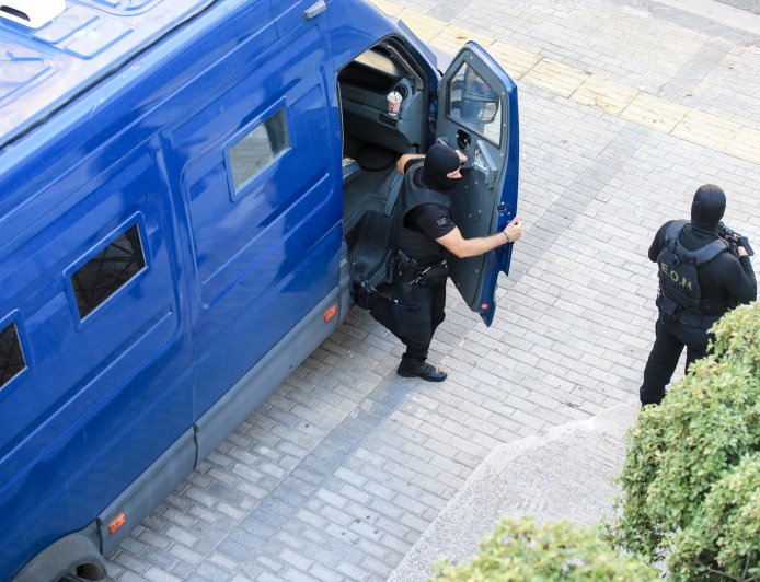 Κύκλωμα ΟΠΕΚΕΠΕ: Αντιμέτωποι με έξι κακουργήματα οι συλληφθέντες στην Κρήτη