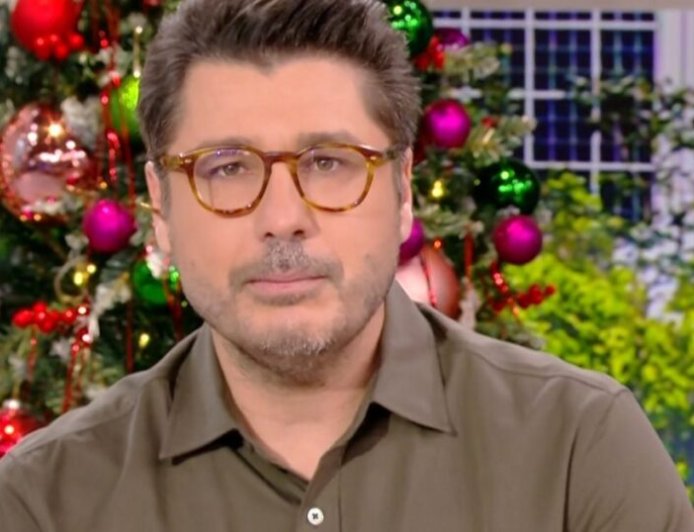 Λάμπρος Κωνσταντάρας – «Βόμβα» στον αέρα: «Εντός των ημερών θα έχουμε σοβαρή καταγγελία για γνωστό τραγουδιστή που αφορά σε σεξουαλική κακοποίηση»