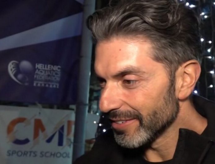 Ο Σπύρος Μαρτίκας απαντά για τις AI φωτογραφίες με τον Παντελή Παντελίδη: «Που είδατε ασέβεια;»