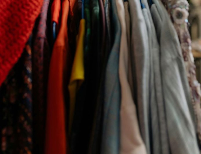 Μώβ Κάδοι Ραφήνας: Ασφαλής ανακύκλωση ρούχων και υποδημάτων για όλους τους δημότες