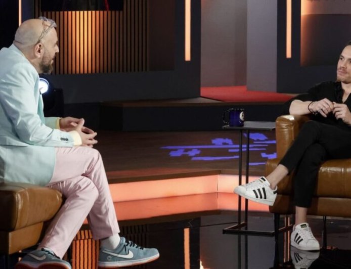 Λευτέρης Πετρούνιας: «Υπήρχε μια αθλήτρια με την οποία είχα κάνει κάτι και ήμουν επιδεικτικός στη Βασιλική, την πείραζα»