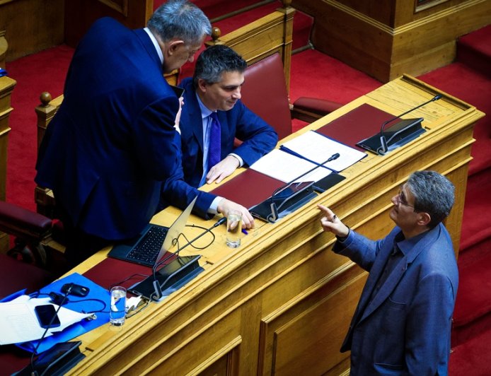 Μπλόκα αγροτών: 2,5 εκατ. ευρώ την ημέρα το κόστος από το άνοιγμα των διοδίων