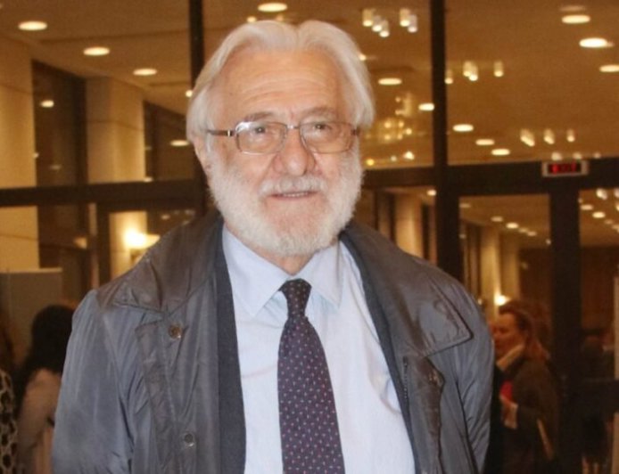 Γιάννης Σμαραγδής: «Με πολέμησαν τα παράκεντρα, λες κι έκανα ταινία για τον Ατατούρκ»