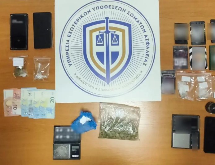 Υπαρχιπυροσβέστης συνελήφθη ως μέλος τριμελούς εγκληματικής οργάνωσης η οποία διακινούσε κάνναβη και κοκαΐνη