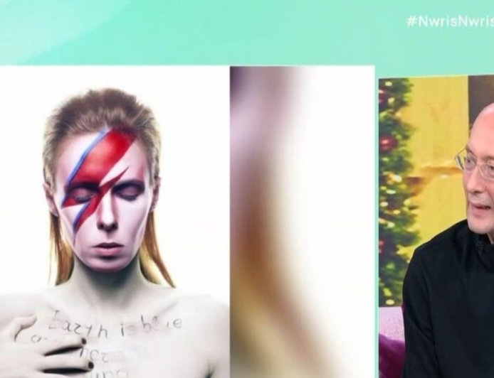 Αχιλλέας Χαρίτος: «Από τη στιγμή που το χέρι μου άγγιξε τη Ναόμι Κάμπελ, έμεινε εντελώς ακίνητη» – Η ατάκα που του είπε όταν τελείωσε το μακιγιάζ